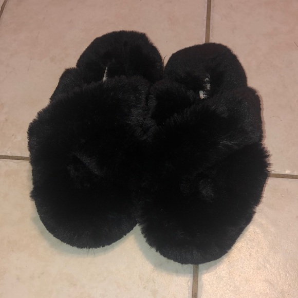 Prwnd  Steve Madden Women's Black Slippers size large 9-10 - Picture 1 of 7